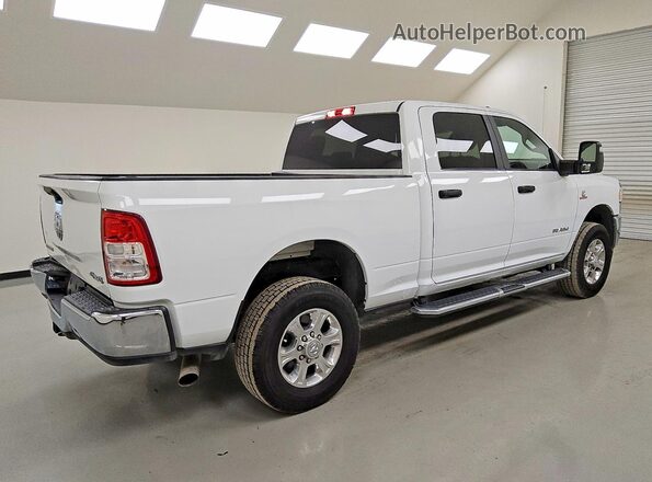 3C6UR5DL6RG336213 2024 RAM 2500 White Задня права чверть