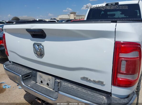 3C6UR5HJ2RG139631 2024 RAM 2500 White 