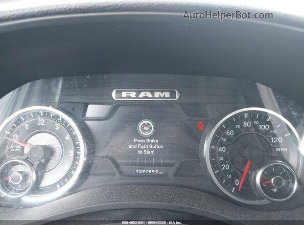 3C6UR5HJ2RG139631 2024 RAM 2500 White უკანა სავარძლების ხედი