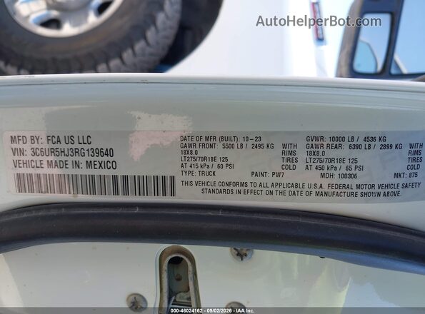 3C6UR5HJ3RG139640 2024 RAM 2500 Белый Вид подкапотного пространства