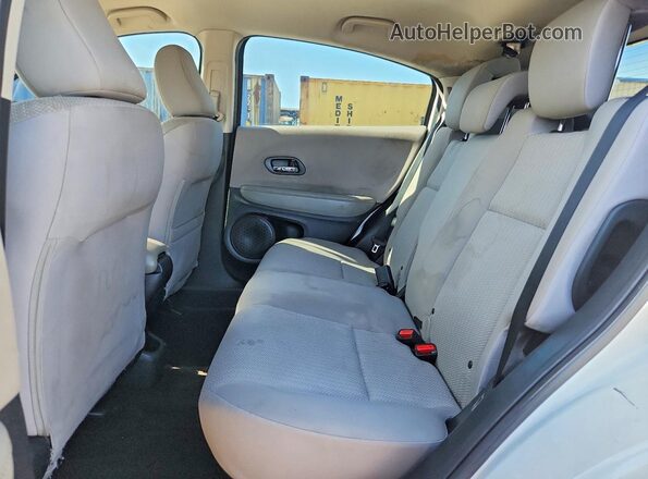 3CZRU5H36HM706593 2017 HONDA HR-V Белый Вид задней части салона