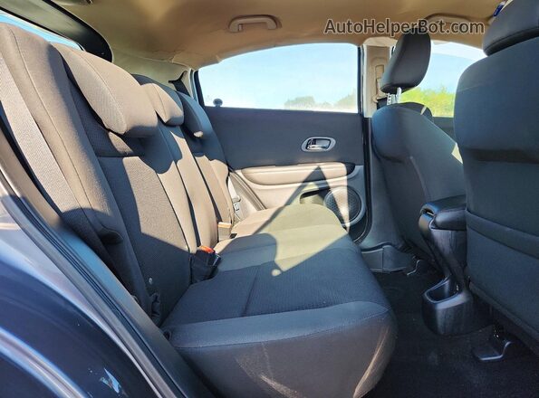 3CZRU6H31MM703178 2021 HONDA HR-V Gray Rear interior view