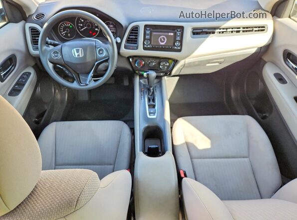 3CZRU6H37JM714245 2018 HONDA HR-V Белый Вид панели приборов