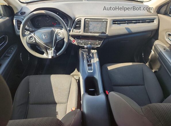 3CZRU6H51JM708541 2018 HONDA HR-V Серый Вид панели приборов