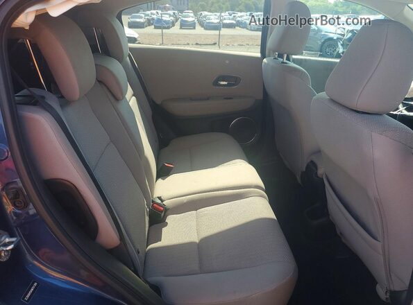3CZRU6H5XHM701369 2017 HONDA HR-V Blue Вид задньої частини салону