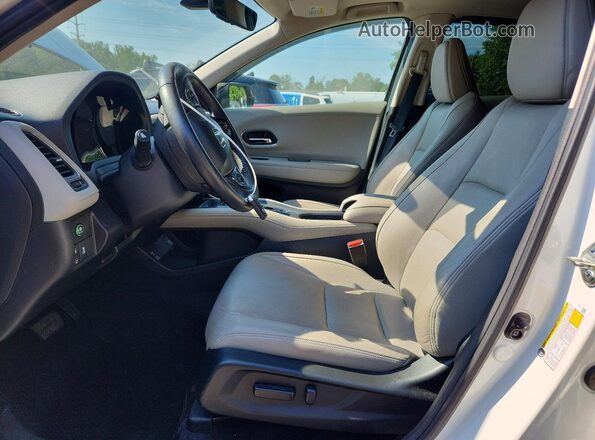 3CZRU6H92KM700470 2019 HONDA HR-V Белый Вид салона спереди