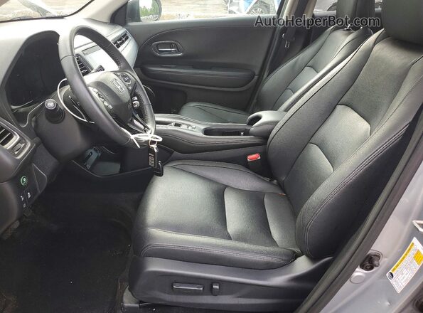 3CZRU6H9XKM710972 2019 HONDA HR-V Silver წინა სალონის ხედი
