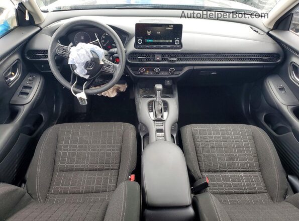 3CZRZ2H32RM777677 2024 HONDA HR-V Серый Вид панели приборов