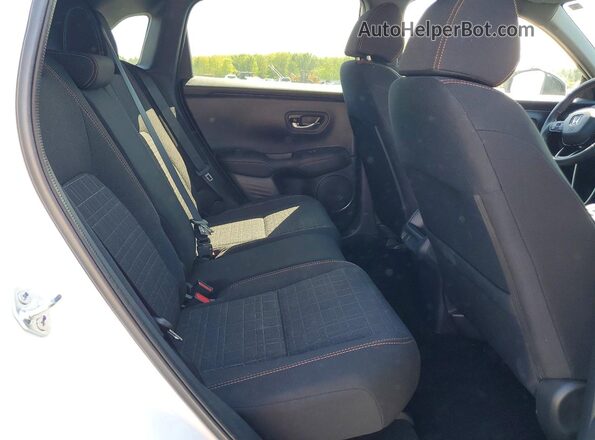 3CZRZ2H56SM752207 2025 HONDA HR-V White Widok wnętrza z tyłu