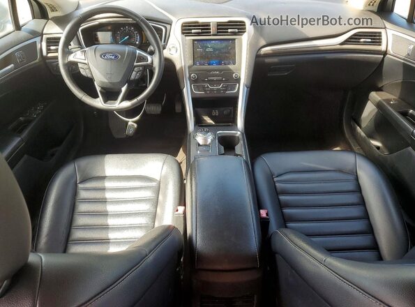 3FA6P0CD0LR196617 2020 FORD FUSION Silver Вид панелі приладів