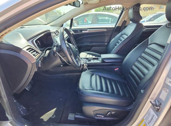 3FA6P0CD7KR139264 2019 FORD FUSION Silver Widok wnętrza z przodu