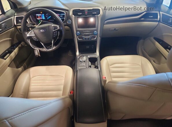 3FA6P0CDXKR219707 2019 FORD FUSION White Widok deski rozdzielczej