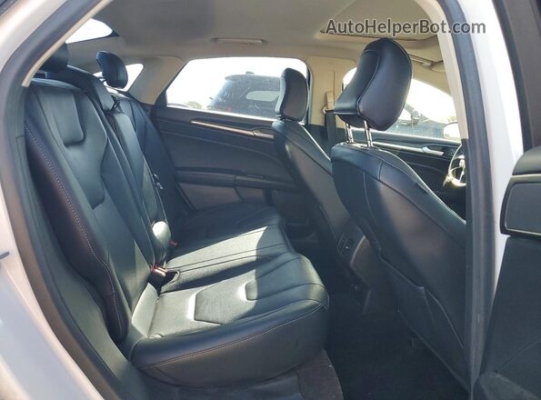 3FA6P0D95LR118344 2020 FORD FUSION White Widok tylnych siedzeń
