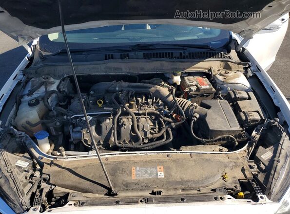 3FA6P0D95LR118344 2020 FORD FUSION White Widok wnętrza z tyłu