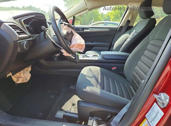 3FA6P0H74HR390738 2017 FORD FUSION Red Widok wnętrza z przodu