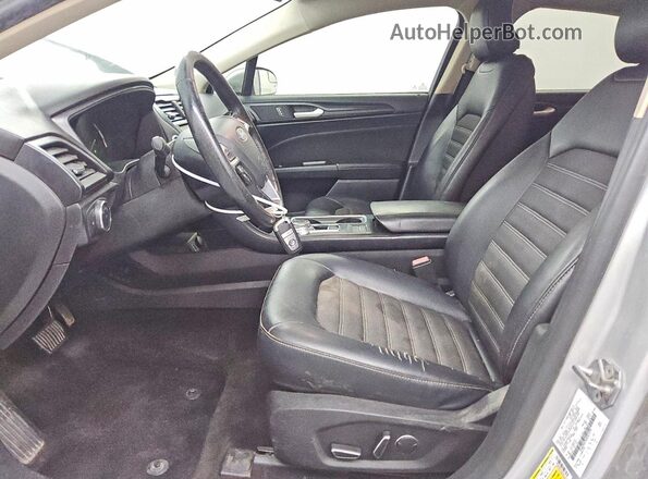 3FA6P0H78JR267479 2018 FORD FUSION Silver Вид салону спереду