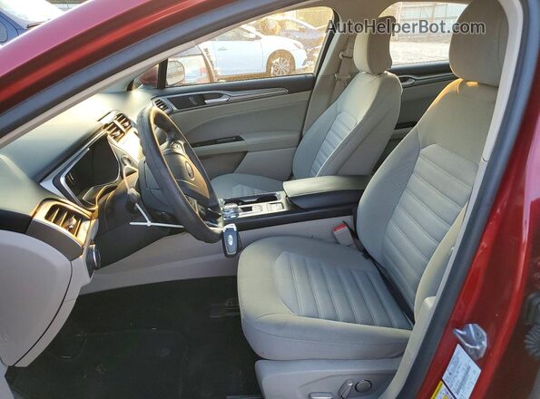 3FA6P0HD0HR240146 2017 FORD FUSION Maroon Front interior view