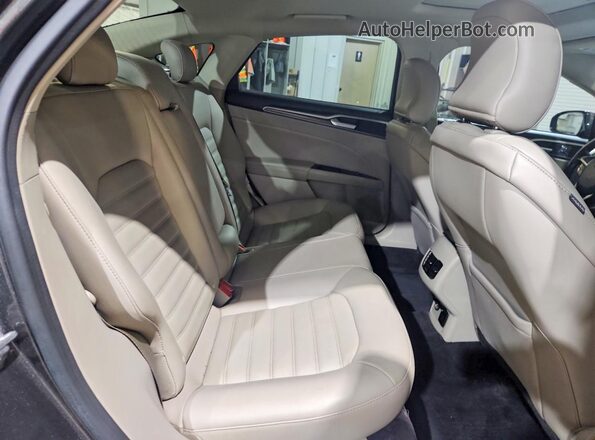 3FA6P0HD1HR165800 2017 FORD FUSION Gray Widok tylnych siedzeń