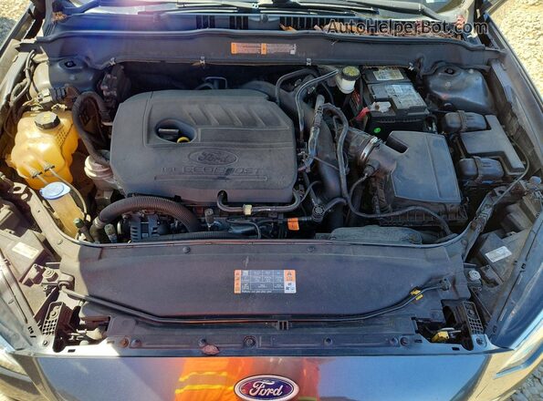 3FA6P0HD2HR123006 2017 FORD FUSION Gray Widok wnętrza z tyłu