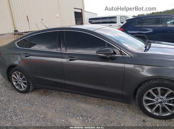 3FA6P0HD3HR290619 2017 FORD FUSION Gray Widok wnętrza z tyłu