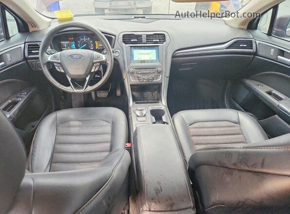 3FA6P0HD3JR256878 2018 FORD FUSION Red Dashboard view