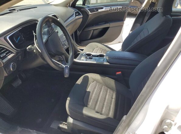 3FA6P0HD3KR267316 2019 FORD FUSION Белый Вид салона спереди