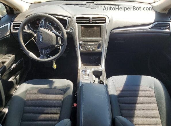 3FA6P0HD4HR277720 2017 FORD FUSION Burgundy Widok deski rozdzielczej