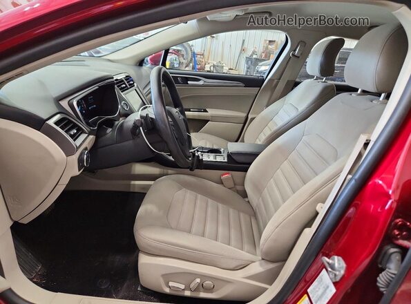 3FA6P0HD6HR366382 2017 FORD FUSION Red Vista interior delantera