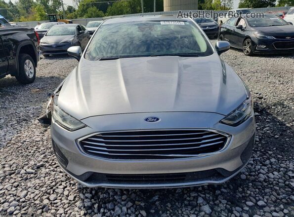 3FA6P0HD6LR219181 2020 FORD FUSION Silver Widok z przodu