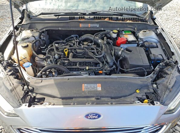 3FA6P0HD6LR219181 2020 FORD FUSION Silver Widok wnętrza z tyłu