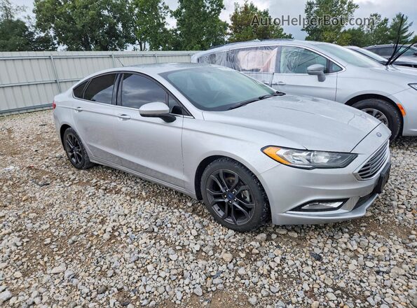 3FA6P0HD7JR256558 2018 FORD FUSION Silver Przód prawy