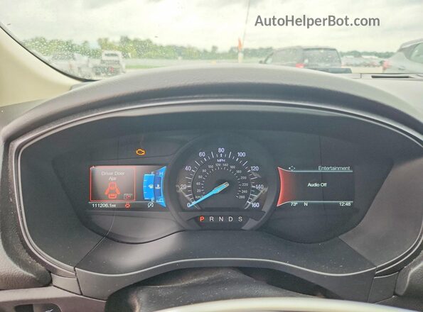 3FA6P0HD7JR256558 2018 FORD FUSION Silver Widok zestawu wskaźników