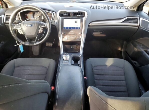 3FA6P0HD8LR110818 2020 FORD FUSION Gray Vista del salpicadero