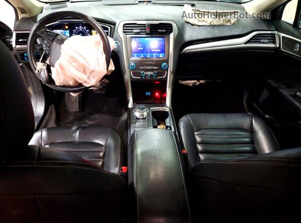 3FA6P0HDXLR246934 2020 FORD FUSION Gray Dashboard view