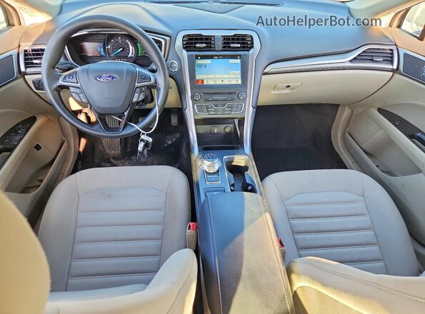 3FA6P0LU0HR128972 2017 FORD FUSION Maroon Vista del salpicadero