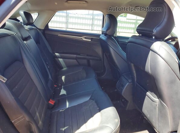 3FA6P0LU1HR234671 2017 FORD FUSION Red Widok tylnych siedzeń