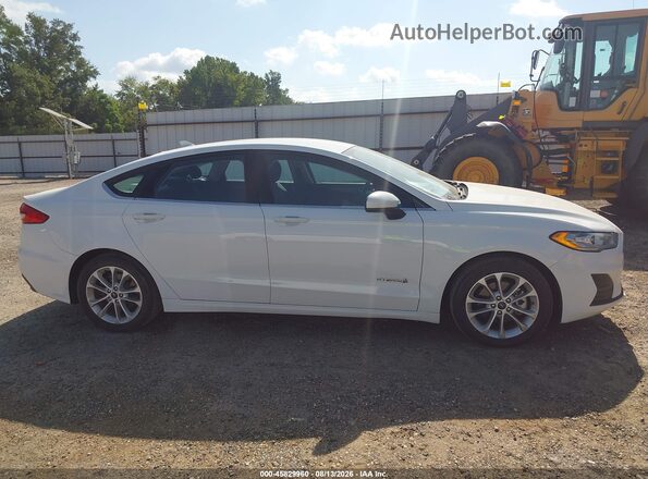 3FA6P0LU3KR274385 2019 FORD FUSION HYBRID White 