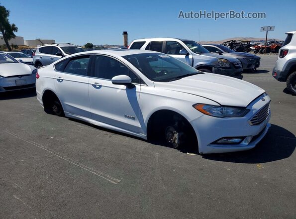 3FA6P0LU9JR155674 2018 FORD FUSION White Przód prawy