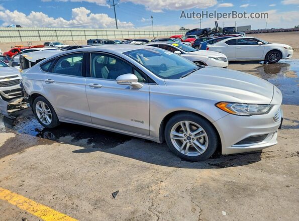 3FA6P0LU9JR182549 2018 FORD FUSION Silver Delantero derecho