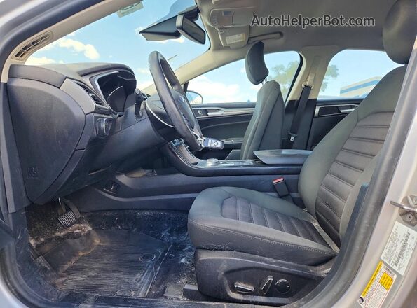 3FA6P0LU9JR182549 2018 FORD FUSION Silver Vista interior delantera
