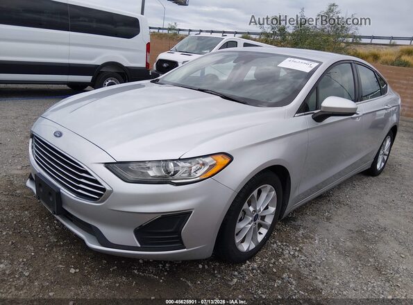 3FA6P0LUXKR274657 2019 FORD FUSION HYBRID Silver Przód lewy
