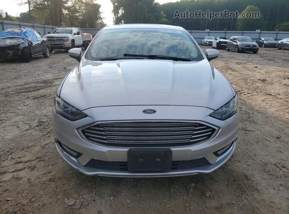 3FA6P0T91HR308585 2017 FORD FUSION Silver Widok z przodu