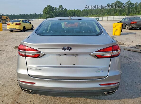 3FA6P0T93LR173036 2020 FORD FUSION Silver Widok z tyłu