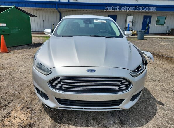 3FA6P0T94GR308322 2016 FORD FUSION Silver Widok z przodu