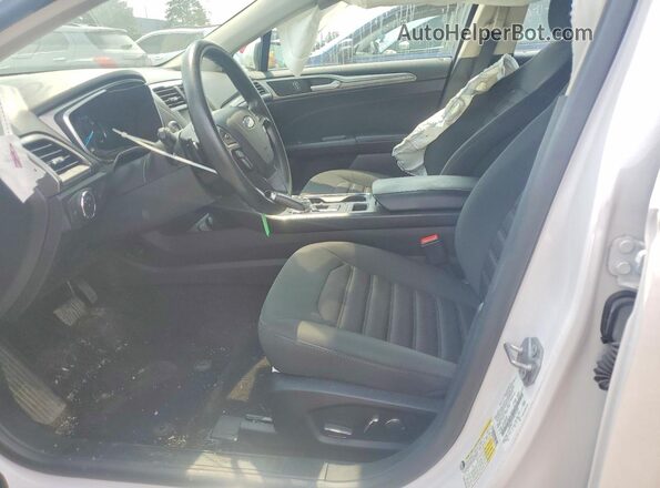 3FA6P0T97KR147585 2019 FORD FUSION Белый Вид салона спереди