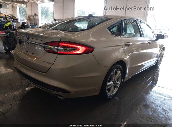 3FA6P0UU4JR271556 2018 FORD FUSION HYBRID Cream Rear right