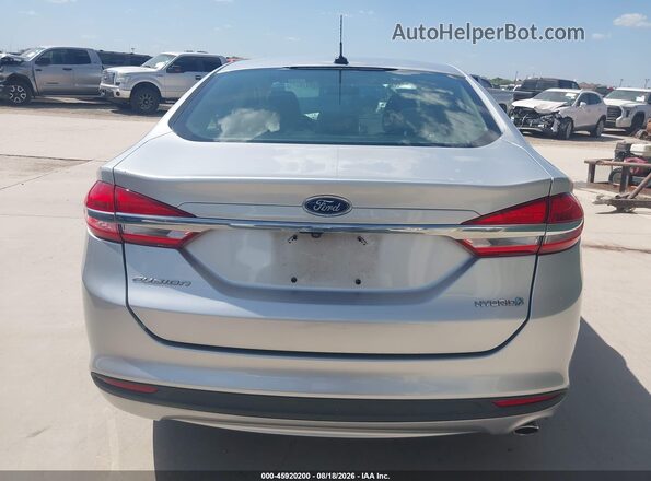 3FA6P0UU8JR254453 2018 FORD FUSION Silver 