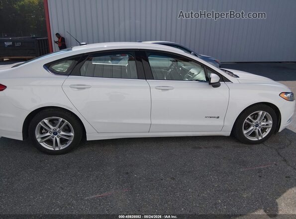 3FA6P0UU8JR254615 2018 FORD FUSION HYBRID White Vista interior trasera