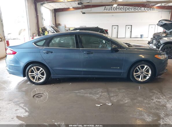 3FA6P0UU9JR261640 2018 FORD FUSION HYBRID Blue Vista interior trasera