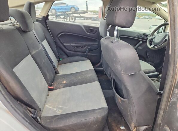 3FADP4AJ0HM163189 2017 FORD FIESTA Белый Вид задних сидений